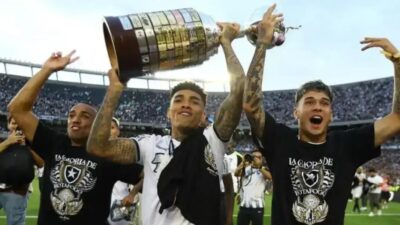 Decisão Polêmica: Saídas de Jogadores Campeões no Botafogo
