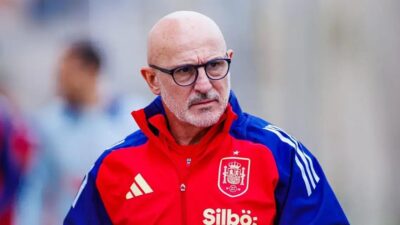 Espanha renova com Luis de la Fuente até 2028