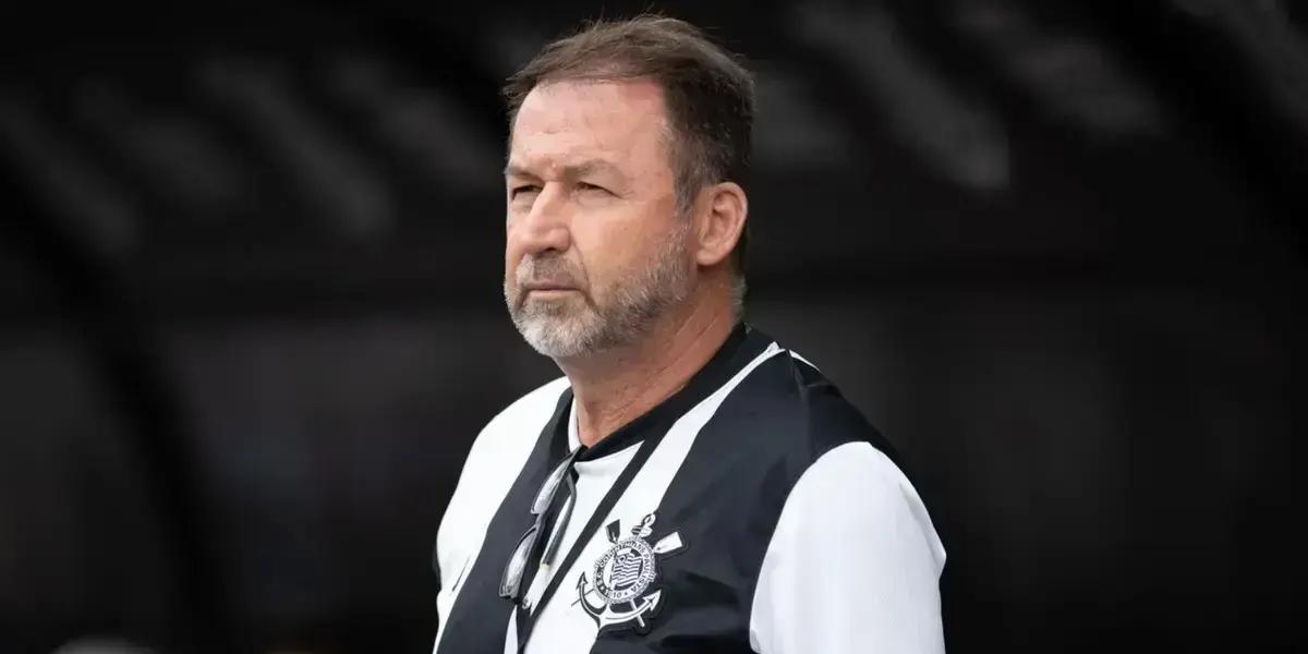 O que pode acontecer com Augusto Melo que preocupa a torcida do Corinthians