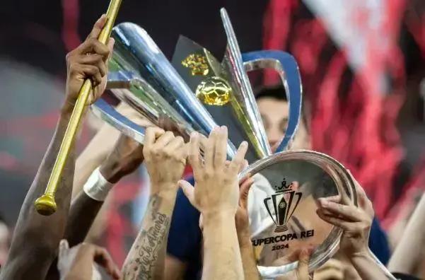 Supercopa Rei 2025: Botafogo x Flamengo na Grande Final