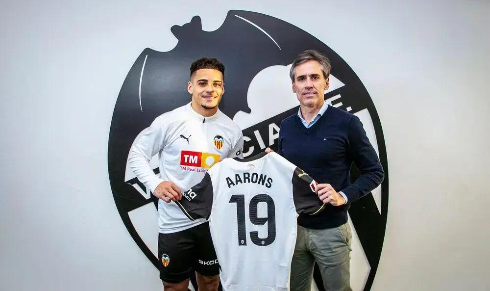 Valencia CF: Max Aarons é o Novo Reforço do Inverno