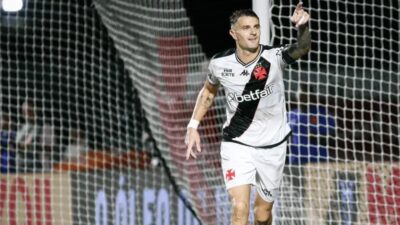 Vasco Goleia Portuguesa-RJ e Mantém Invencibilidade no Carioca