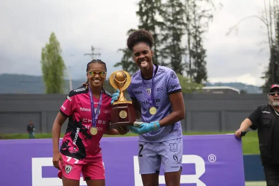 Brasileiras Campeãs: Larissa e Mary Iniciam 2025 com Título