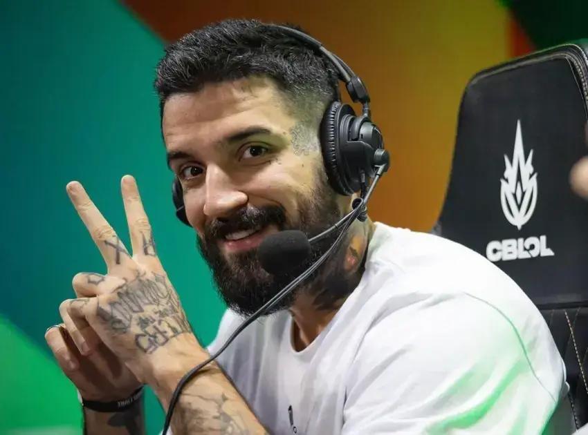 BrTT Elogia Gameplay de esA em Showmatch de LoL