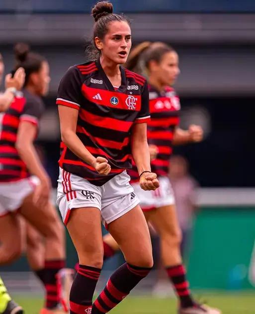 Carol Martins: Motivação e Expectativas para 2025