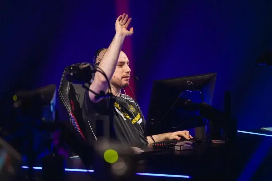 Derke faz história com 2.000 abates em VALORANT