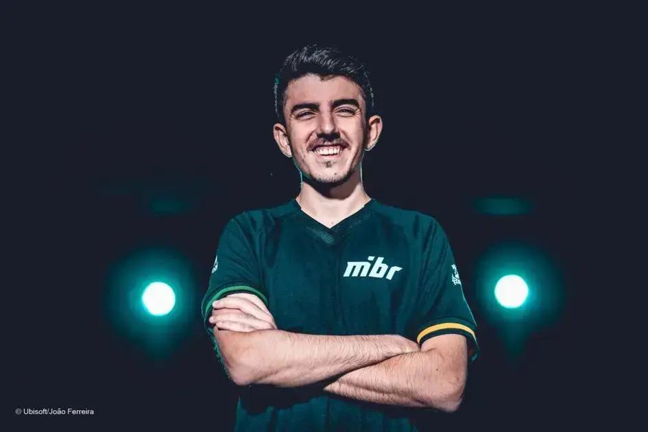 Dplus Anuncia Elenco 100% Brasileiro para R6 em 2025