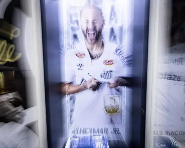 Efeito Neymar: 23 Milhões de Visualizações em 30 Dias!