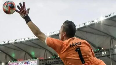 Fábio, o Goleiro que Brilha no Fluminense aos 44 Anos