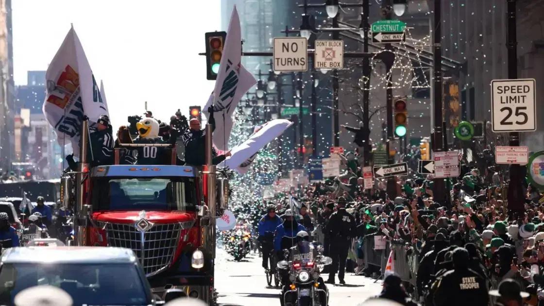 Filadélfia Celebra com Verde no Super Bowl dos Eagles