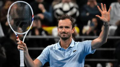 Medvedev vence Khachanov e avança no ATP 500 de Doha