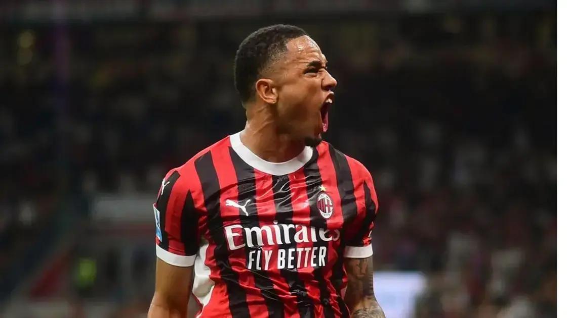 Napoli contrata Okafor do Milan para substituir Kvaratskhelia