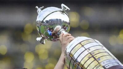 Neto Critica Corinthians: O Que Esperar na Libertadores 2025