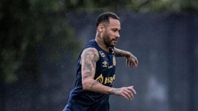 Neymar Entorta Goleiro em Pênalti e Brinca: “Wi-Fi Tá Ruim”