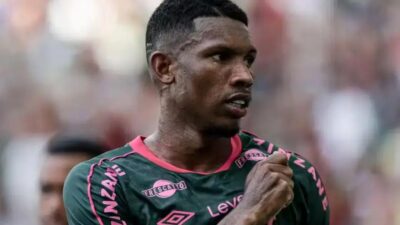 Ceará acerta contratação de Lelê, atacante do Fluminense