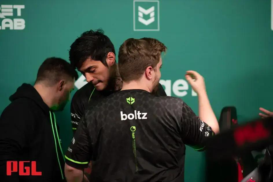 Cheater Banido ao Vivo: O Que Aconteceu na Live de fnx, boltz e NEKIZ