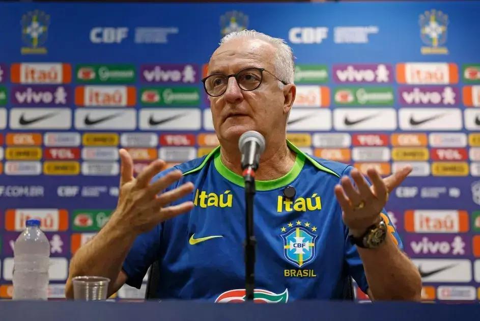 Dorival Júnior evita empolgação após vitória sobre a Colômbia