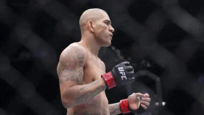 Joe Rogan Revela: Poatan Lutou Machucado e Doente!
