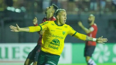 Juventude Busca Emerson Galego: Artilheiro do Gauchão em Destaque
