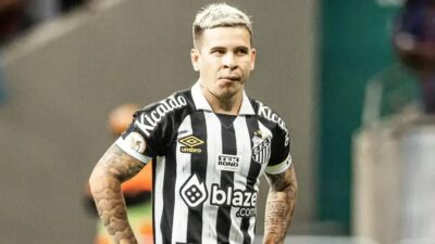 O que Soteldo fez que desagrada a diretoria do Santos