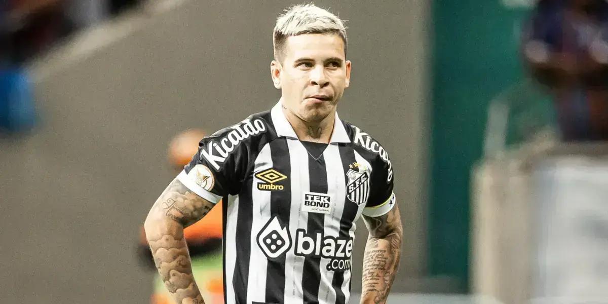 O que Soteldo fez que desagrada a diretoria do Santos