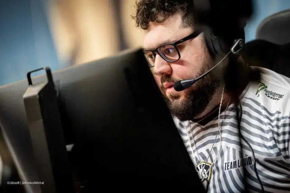 Paluh é o Novo Reforço da W7M no R6: Veja Tudo!