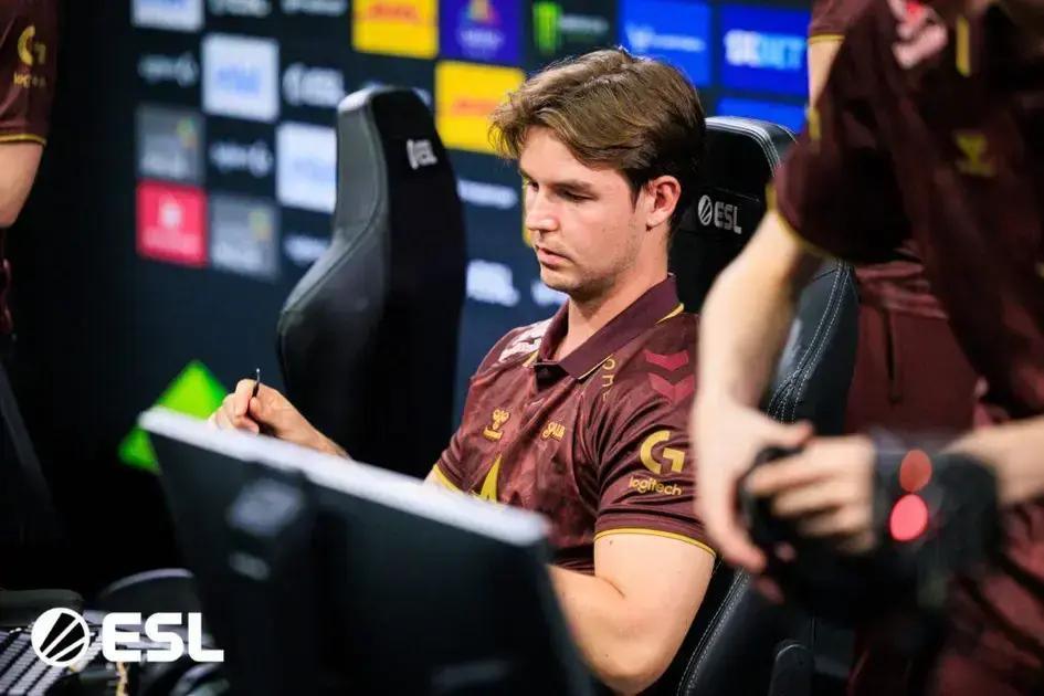 Astralis Fora do Major: 3 Anos de Fracasso e Tentativas de dev1ce