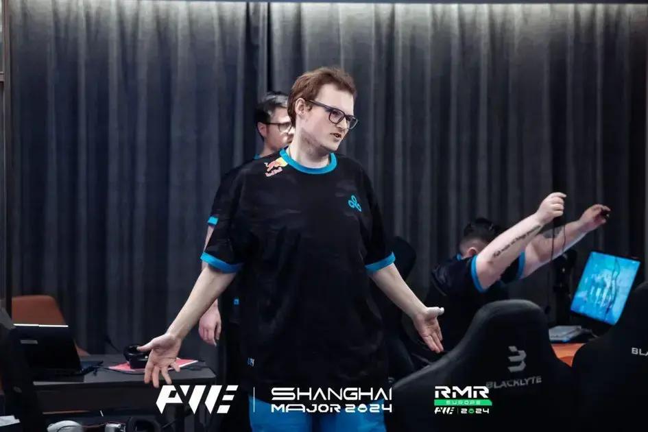 Boombl4: Cirurgia de Redução do Estômago Após Atingir 200kg