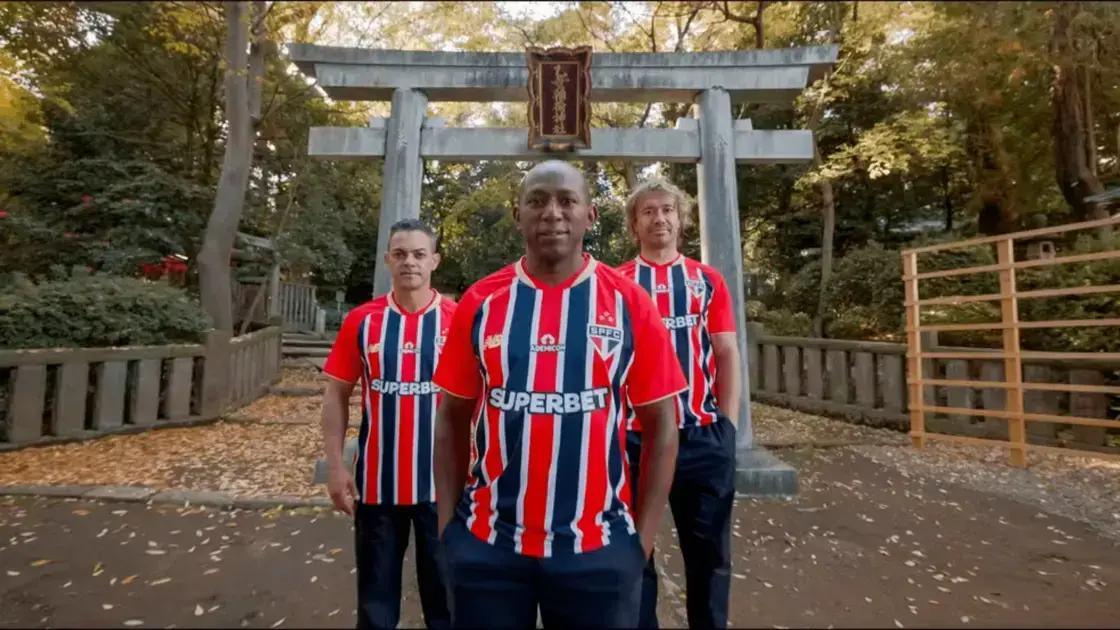 Camisa São Paulo: 20 Anos do Tri Mundial em Grande Estilo