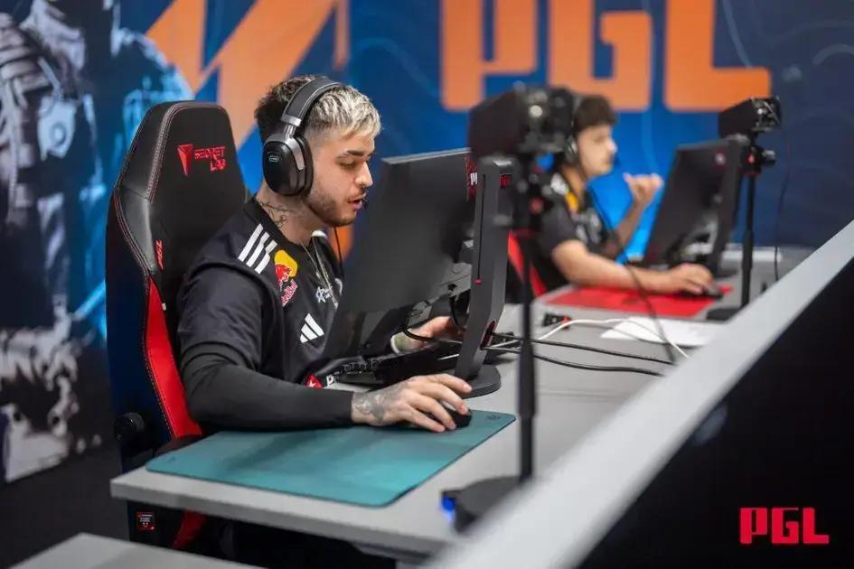 FURIA sofre virada da Complexity e conhece 1ª derrota