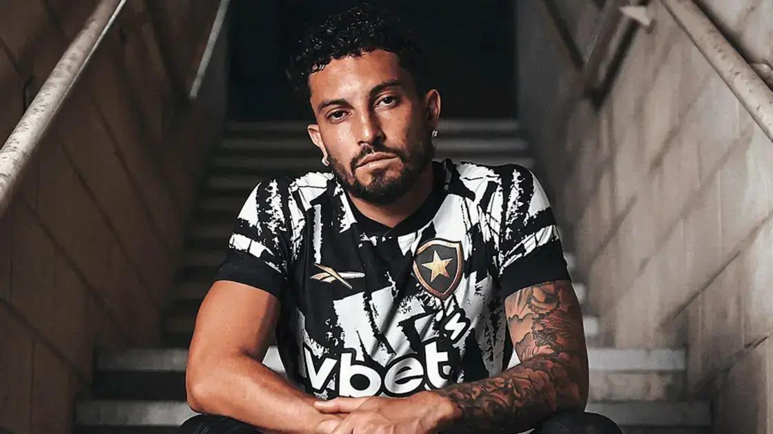 Nova Camisa do Botafogo: Inspiração na Cultura Carioca