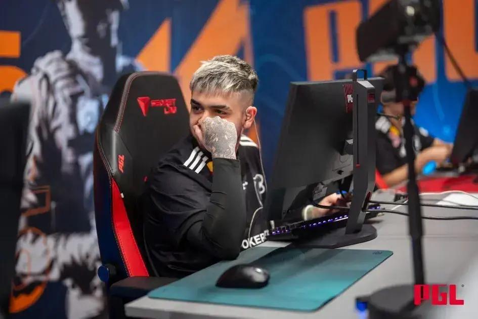PGL Bucharest: Chelo Larga Defuse e Ação Inusitada