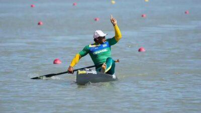 Isaquias Queiroz: Ouro na Copa do Mundo de Canoagem Velocidade