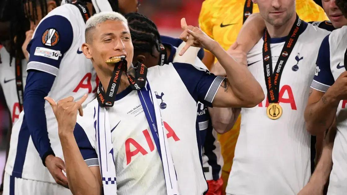 Richarlison: Primeiro Brasileiro Campeão pelo Tottenham