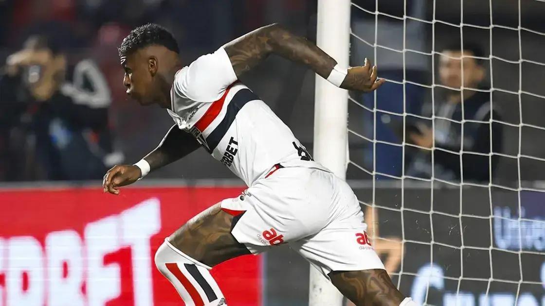São Paulo Vence Grêmio de Virada e Sai da Zona de Rebaixamento