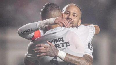 Neymar brilha no Santos: gol e assistência em amistoso!