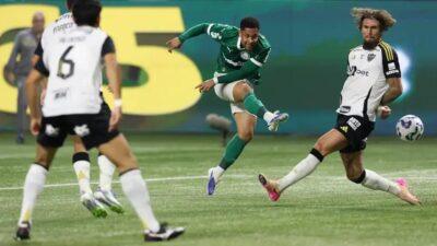Palmeiras vence Atlético-MG e quebra jejum no Allianz Parque