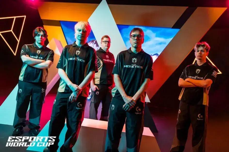 Team Heretics conquista título com reverse sweep épico na EWC